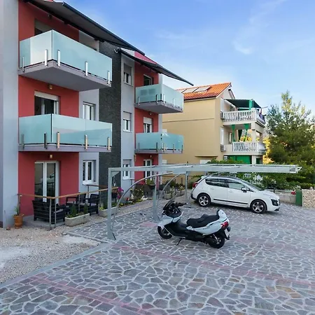 Triple Grebastica 17831a Guest house Sibenik